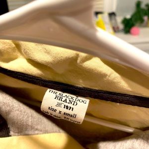 The black dog sweater, size x small